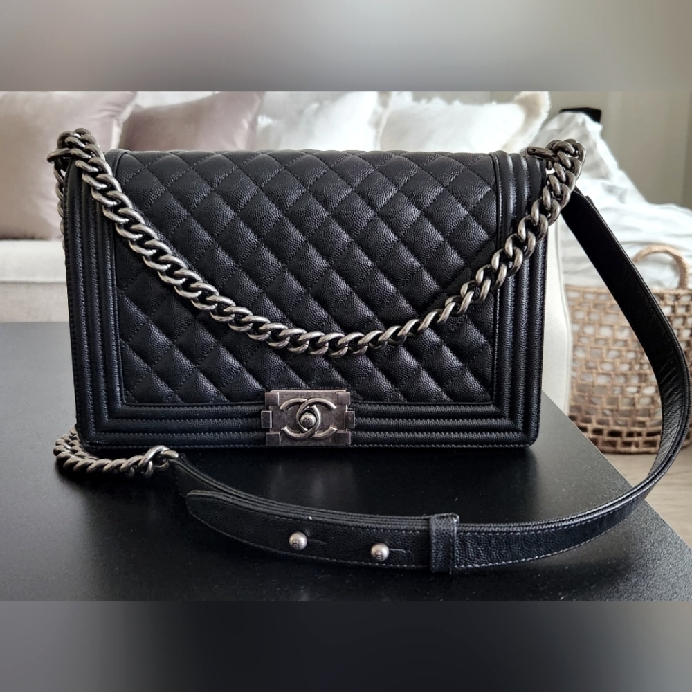 Chanel boy bag new medium